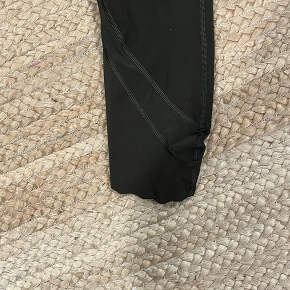 NWOT Lululemon Army Green Wunder Under Crop Scalloped Hem Leggings - Picture 6 of 8
